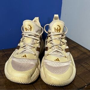 Patrick Mahomes Adidas